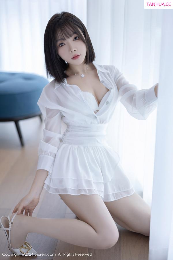 陈芝 芝芝Booty [XiuRen]高清写真图 2024.08.15 No.9020 徐莉芝Booty 丝袜美腿第15张图片